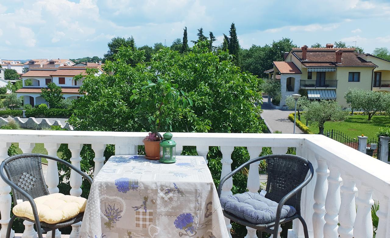 Apartment Tezak Kukci Exterior foto