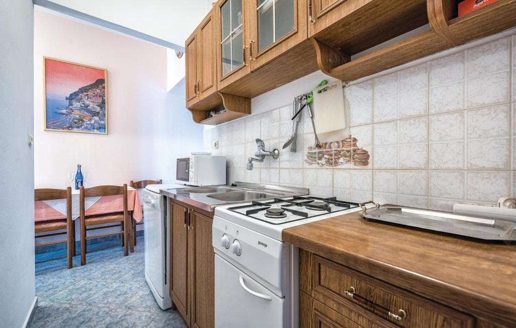 Apartment Tezak Kukci Exterior foto